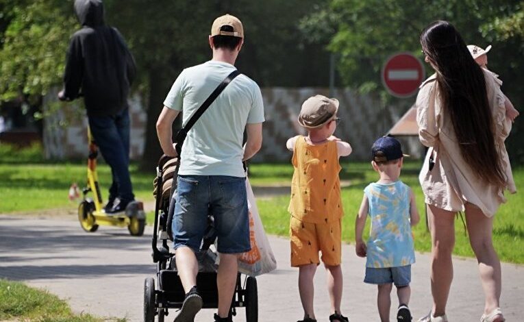 Многодетным сохранят пособие при небольшом превышении лимита по доходам