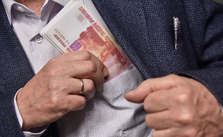 Взятку чиновника можно взыскать через недействительность сделки — кассация